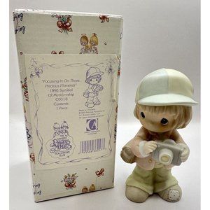 Precious Moments Photographer Club Exclusive Camera Focusing In